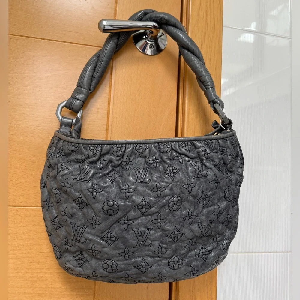 Louis Vuitton Mahina Leather Olympe Nimbus Vintage - Picture 3 of 5